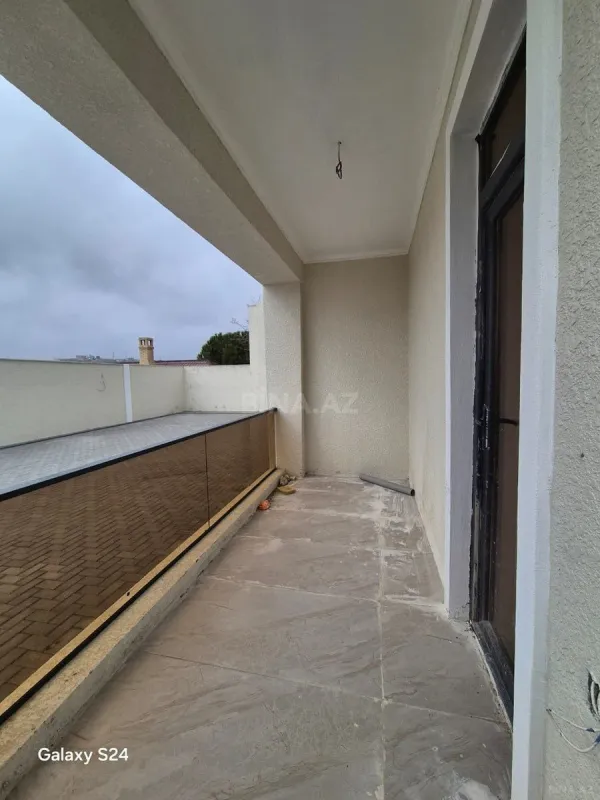 Satılır 6 otaqlı həyət evi 400 m²