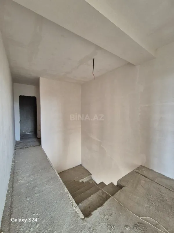 Satılır 6 otaqlı həyət evi 400 m²