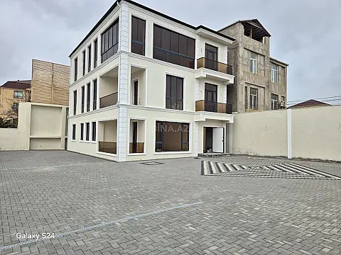 Satılır 6 otaqlı həyət evi 400 m² — Bakı, Badamdar 6 otaq 400.00 m²