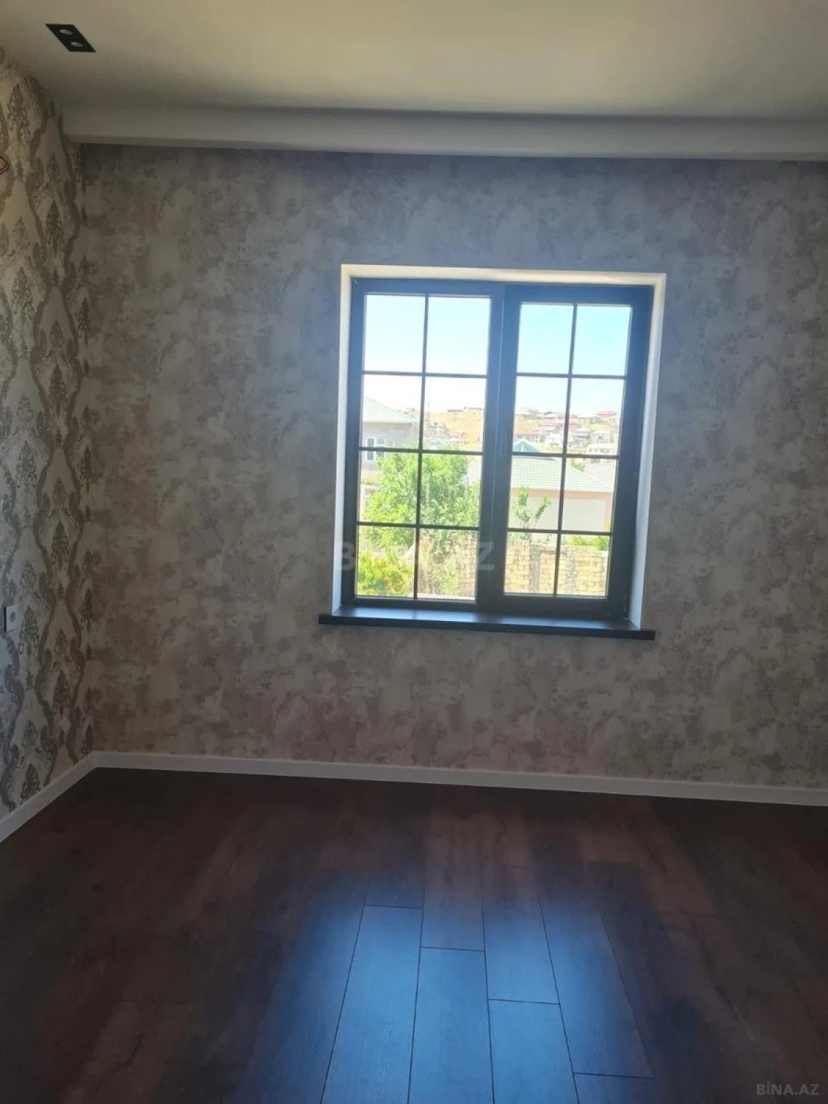 Satılır 4 otaqlı həyət evi 170 m²