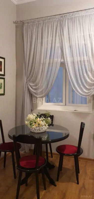 Kirayə verilir 2 otaqlı mənzil 50 m²