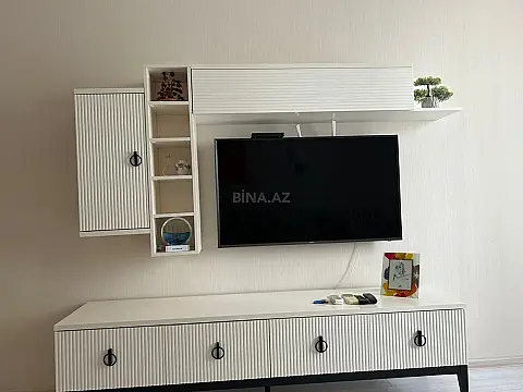 Kirayə verilir 2 otaqlı mənzil 65 m²