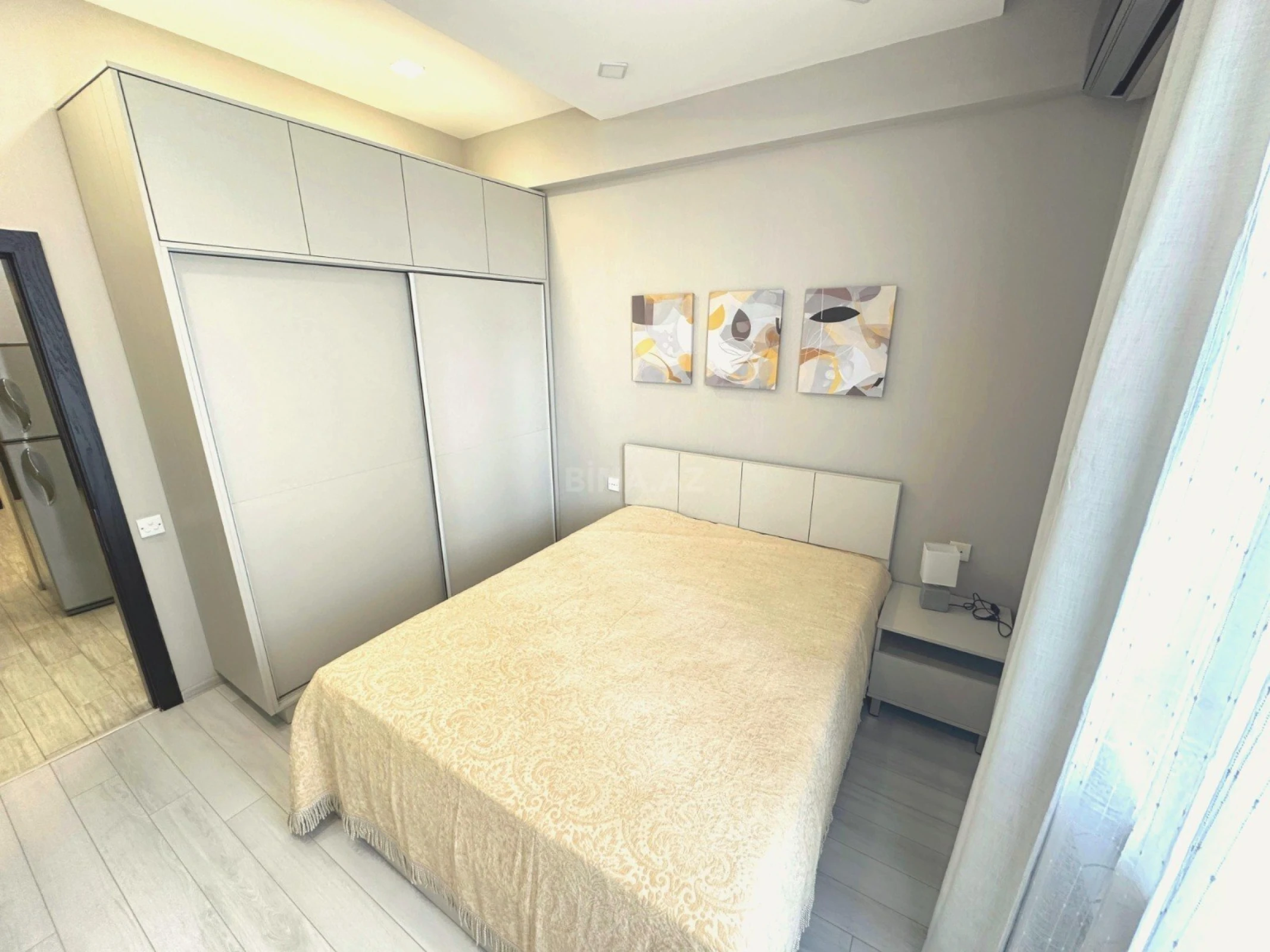 Kirayə verilir 2 otaqlı mənzil 65 m²