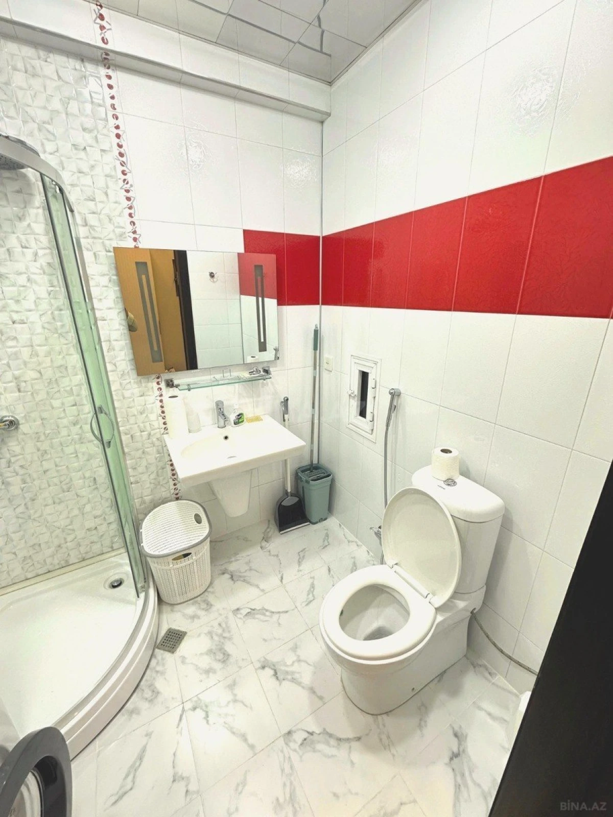 Kirayə verilir 2 otaqlı mənzil 65 m²