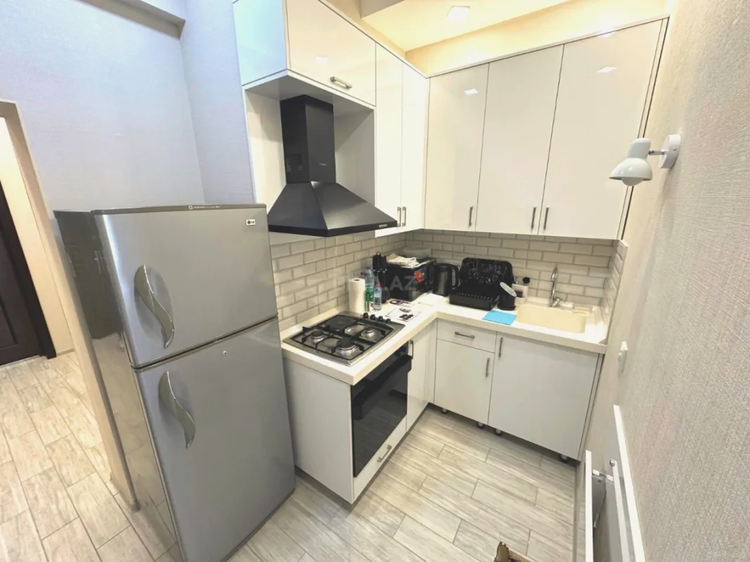 Kirayə verilir 2 otaqlı mənzil 65 m²