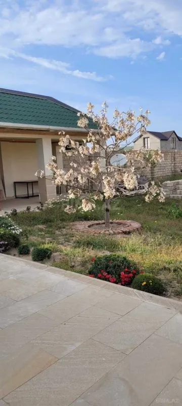 Satılır 4 otaqlı həyət evi 200 m²