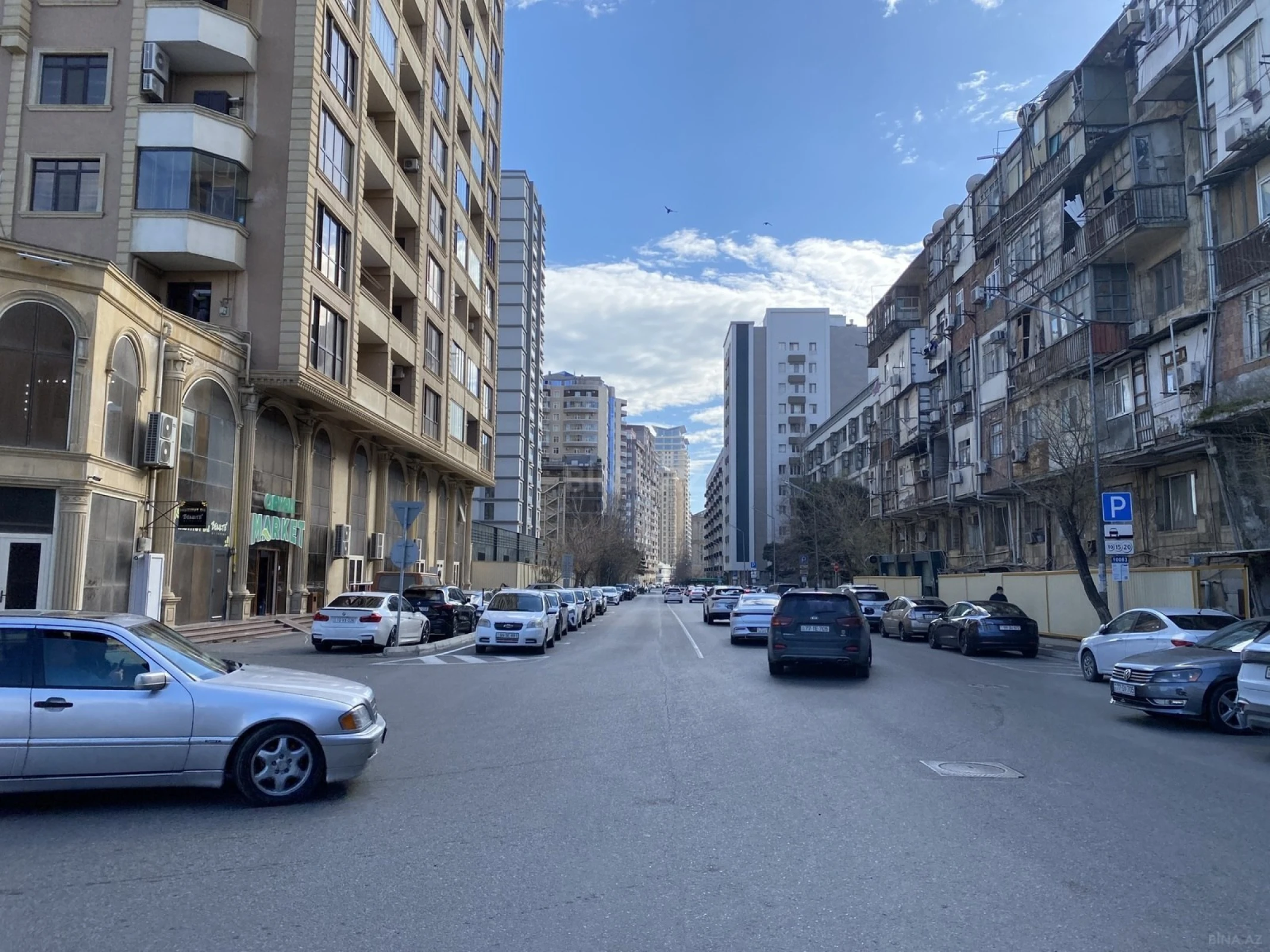 Satılır 4 otaqlı mənzil 185 m²