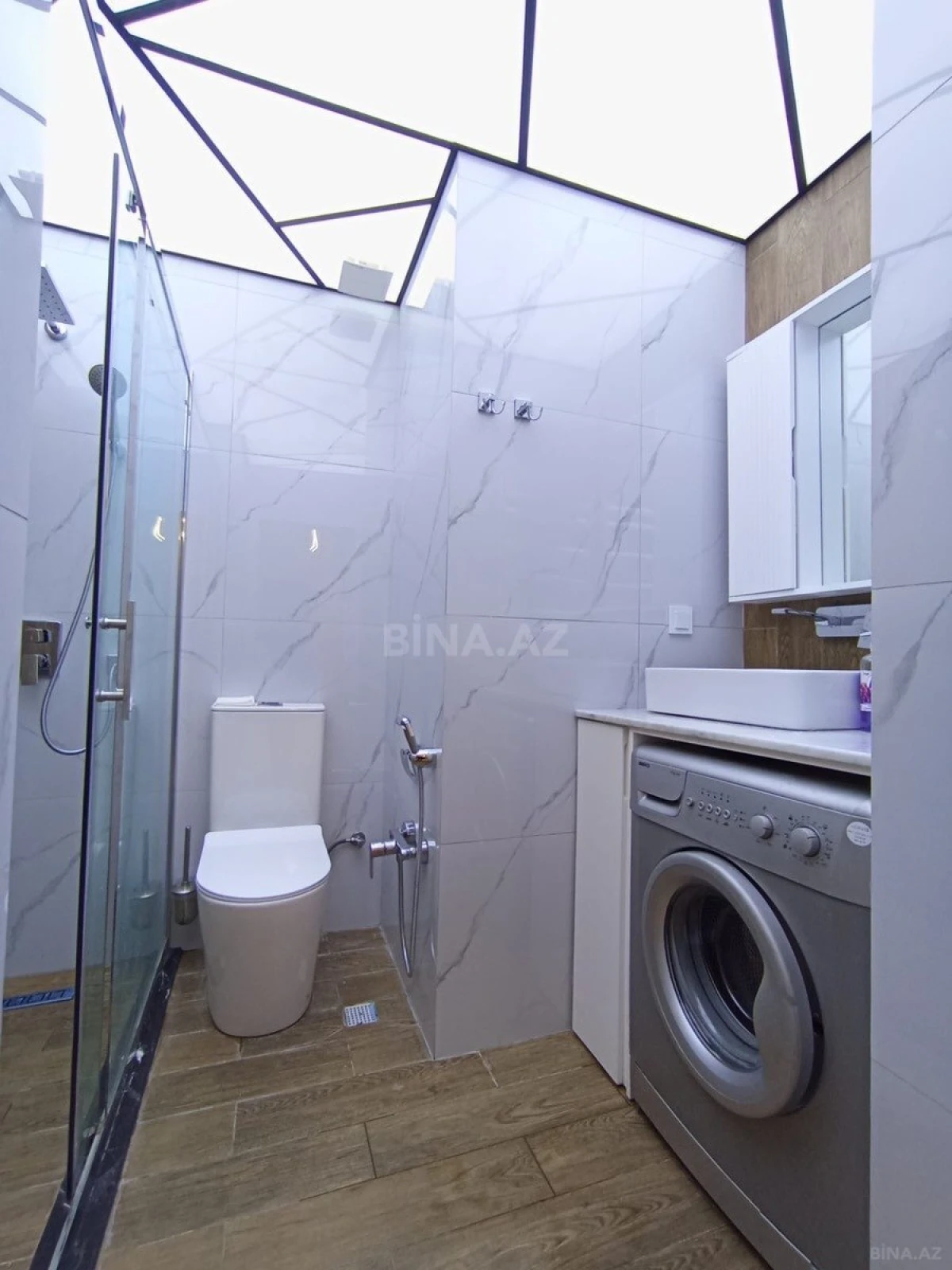 Kirayə verilir 3 otaqlı mənzil 85 m²