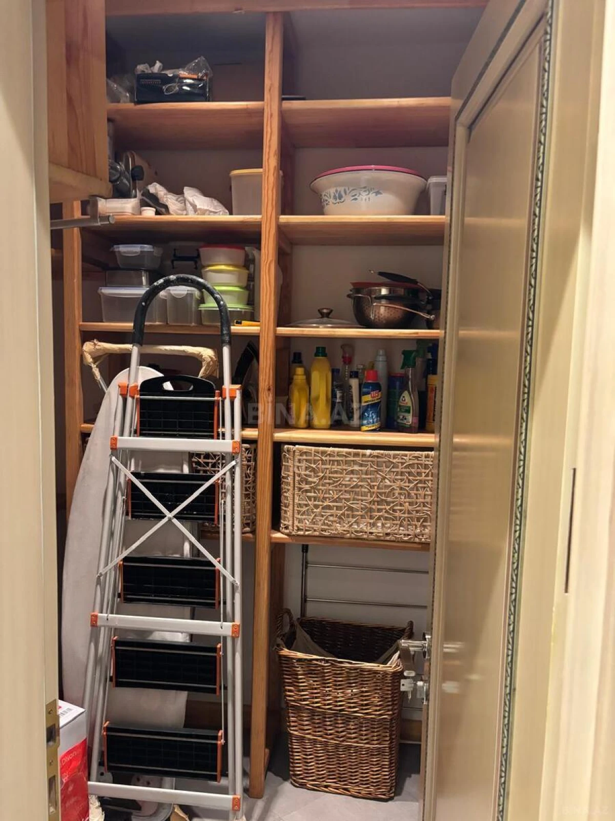 Kirayə verilir 3 otaqlı mənzil 170 m²