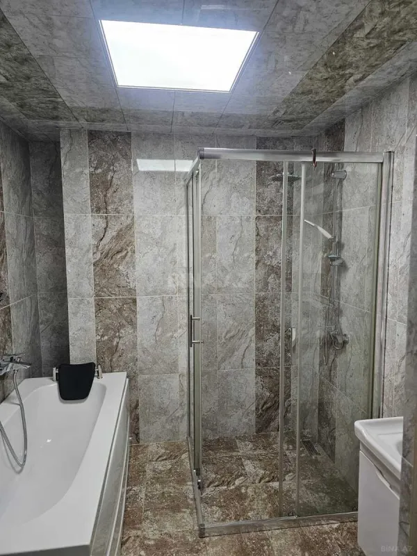 Kirayə verilir 3 otaqlı mənzil 125 m²