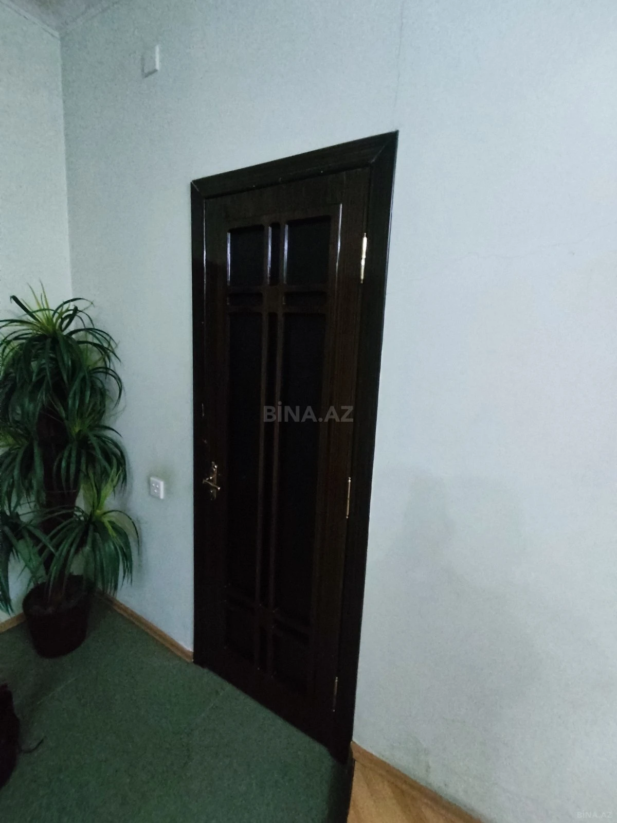 Kirayə verilir 2 otaqlı mənzil 90 m²