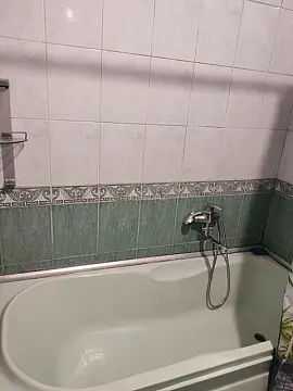 Kirayə verilir 2 otaqlı mənzil 90 m²