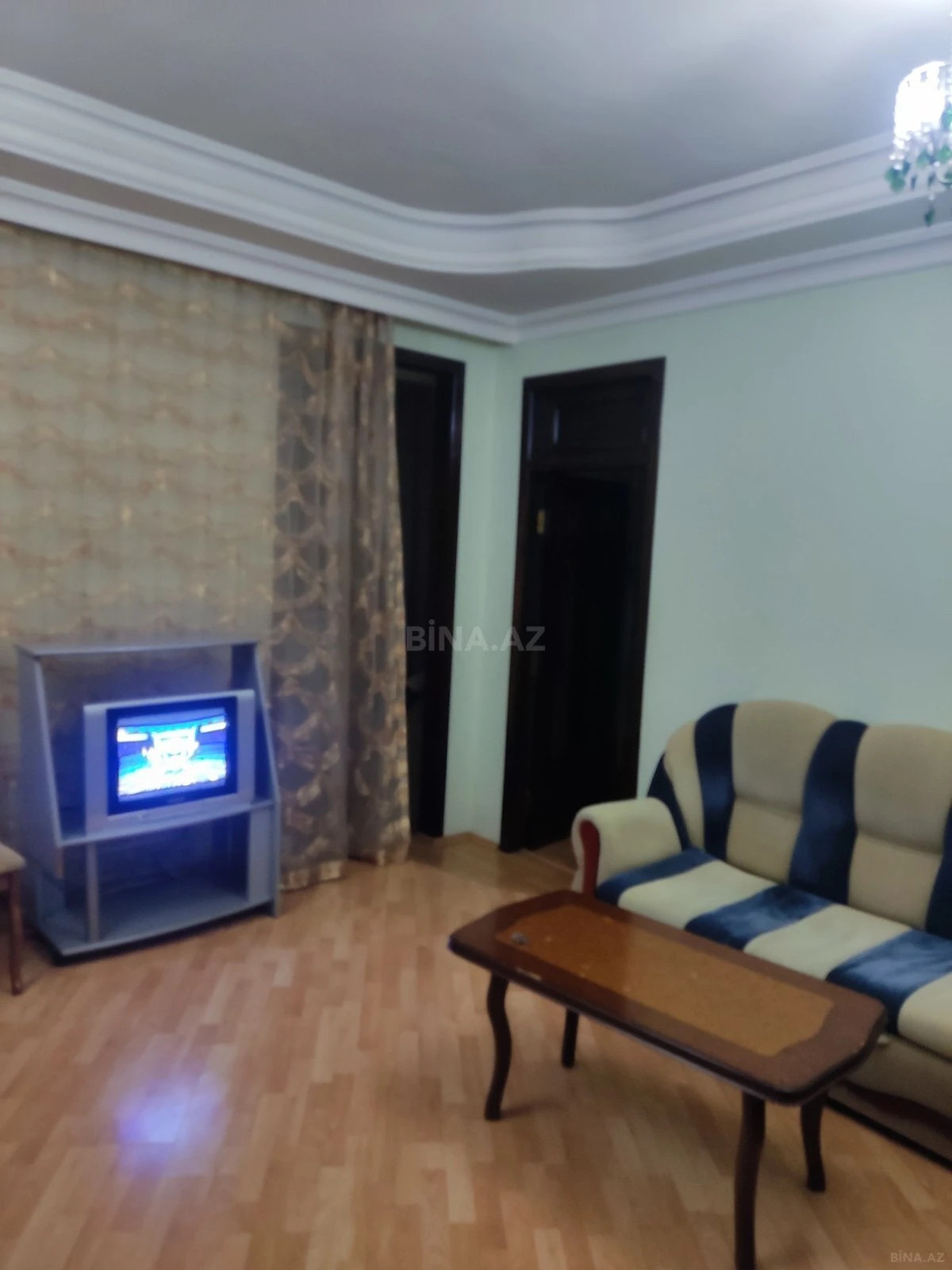 Kirayə verilir 2 otaqlı mənzil 90 m²