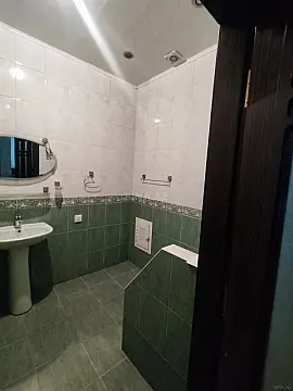Kirayə verilir 2 otaqlı mənzil 90 m²