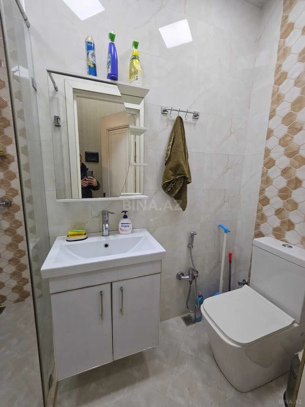 Kirayə verilir 2 otaqlı mənzil 65 m²