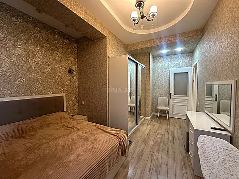 Kirayə verilir 2 otaqlı mənzil 65 m²