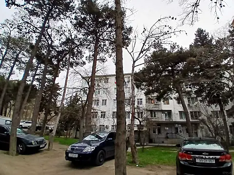 Satılır 2 otaqlı mənzil 50 m² — Bakı, 8-ci kilometr 2 otaq 50.00 m²