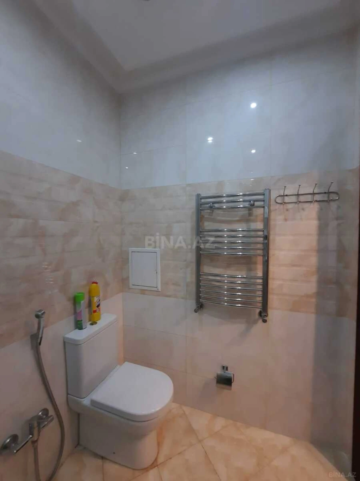 Kirayə verilir 3 otaqlı mənzil 133 m²