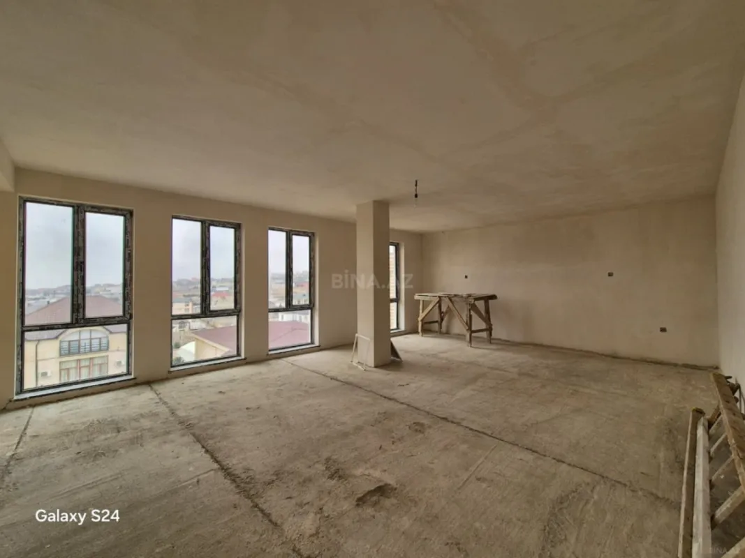 Satılır 6 otaqlı həyət evi 400 m²