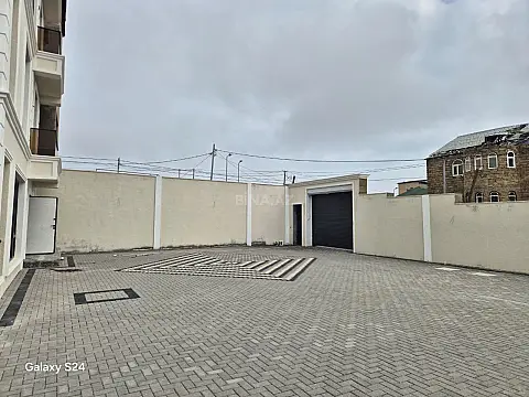 Satılır 6 otaqlı həyət evi 400 m²