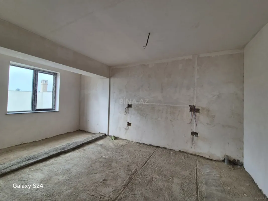 Satılır 6 otaqlı həyət evi 400 m²