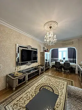 Satılır 3 otaqlı mənzil 80 m² — Bakı, Həzi Aslanov qəs. 3 otaq 80.00 m²