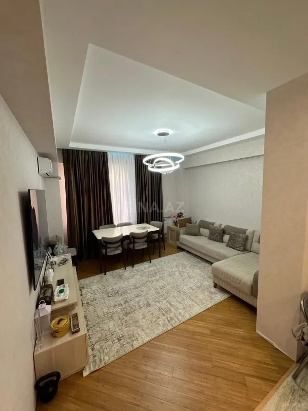 Satılır 3 otaqlı mənzil 92 m²