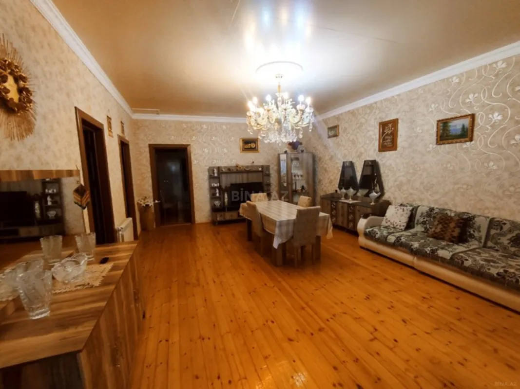 Satılır 4 otaqlı həyət evi 130 m²