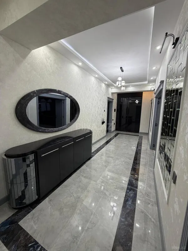 Kirayə verilir 2 otaqlı mənzil 120 m²