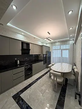Kirayə verilir 2 otaqlı mənzil 120 m²