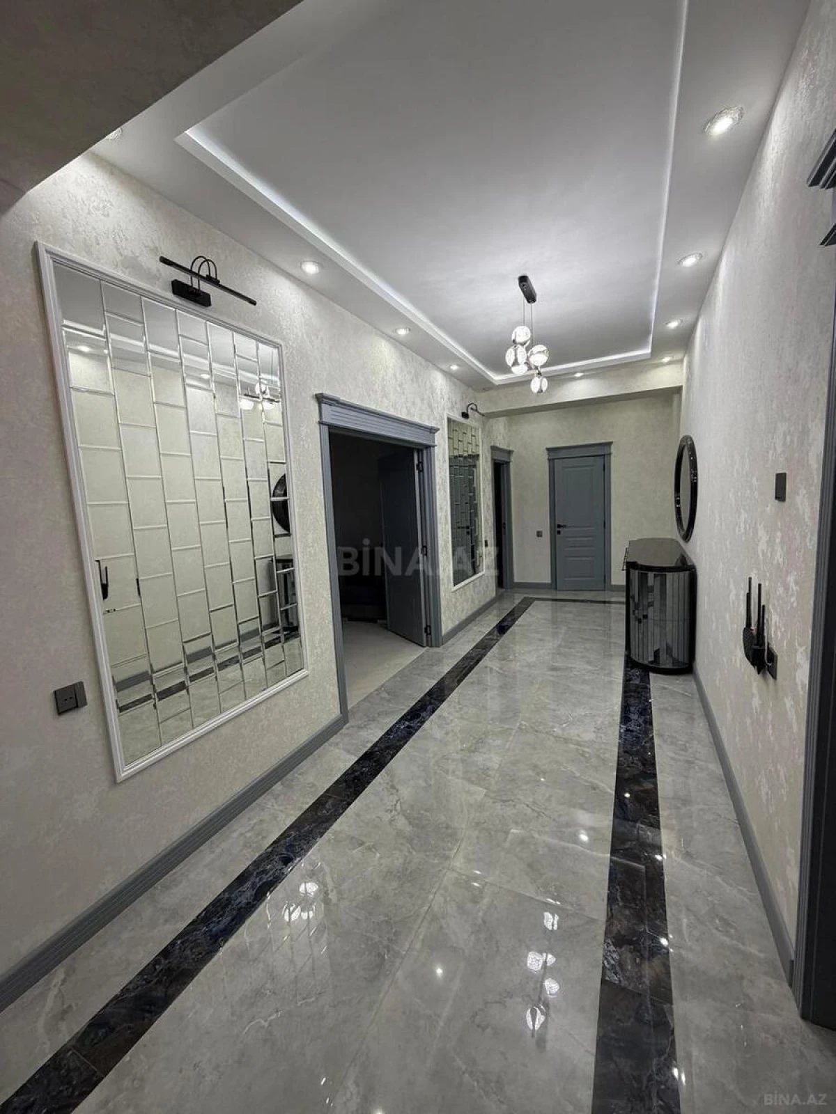 Kirayə verilir 2 otaqlı mənzil 120 m²