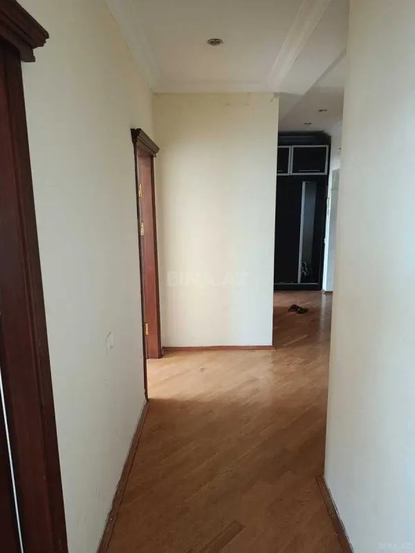Kirayə verilir 3 otaqlı mənzil 94 m²