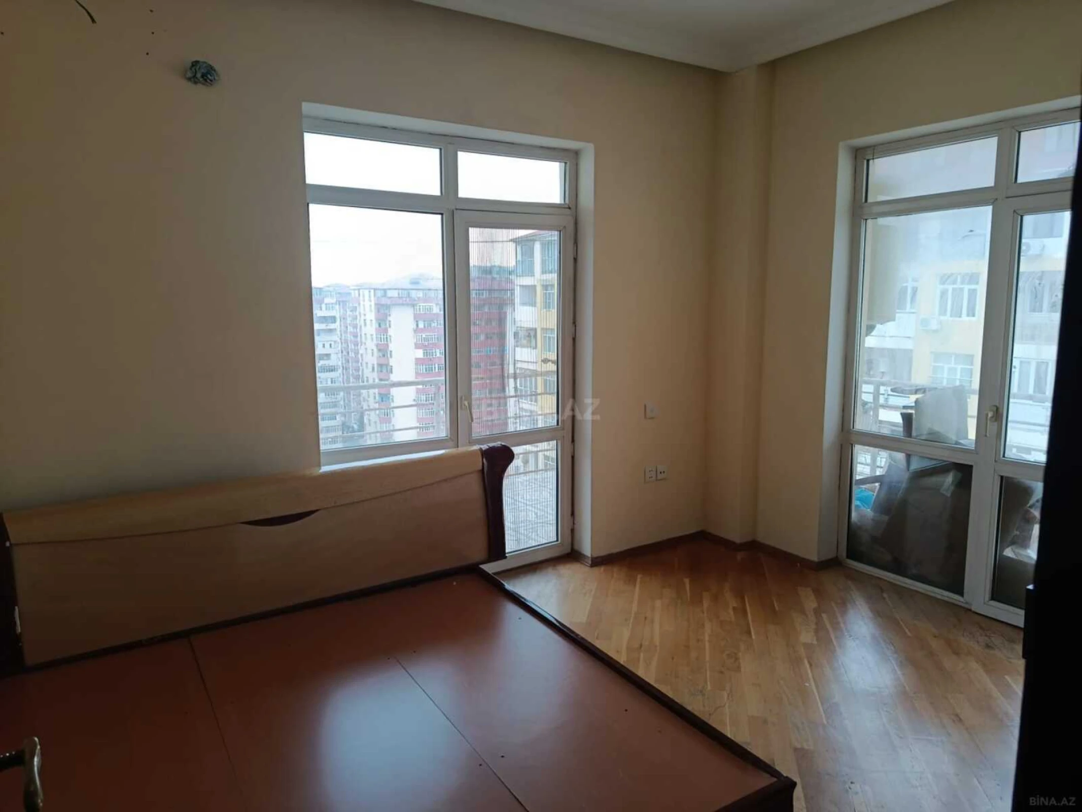 Kirayə verilir 3 otaqlı mənzil 94 m²