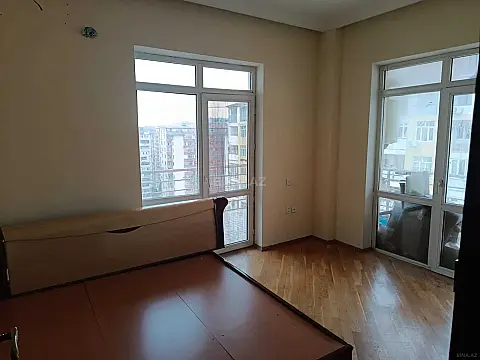 Kirayə verilir 3 otaqlı mənzil 94 m²