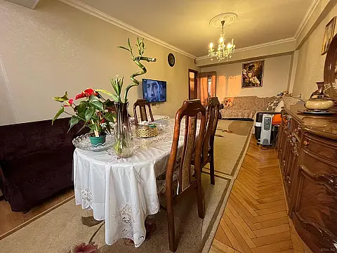Satılır 3 otaqlı mənzil 96 m²