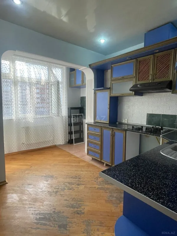 Satılır 2 otaqlı mənzil 70 m²