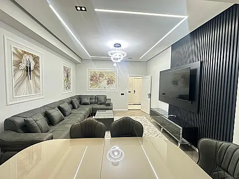 Kirayə verilir 3 otaqlı mənzil 120 m²