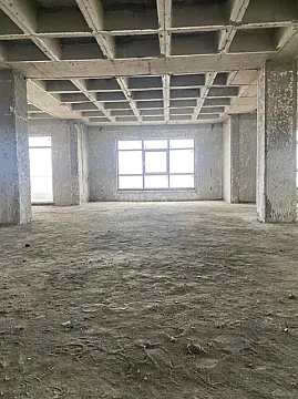 Satılır 4 otaqlı mənzil 214 m²