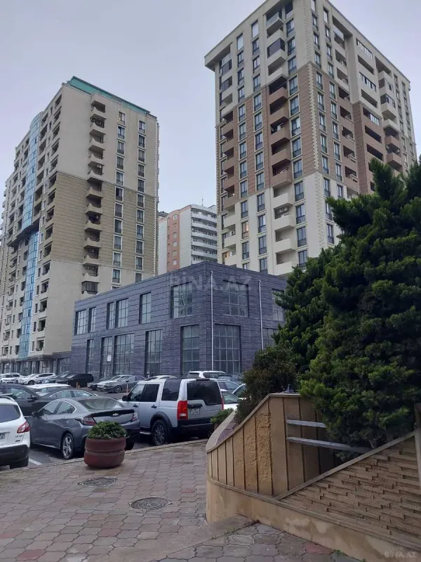 Kirayə verilir 2 otaqlı mənzil 60 m²