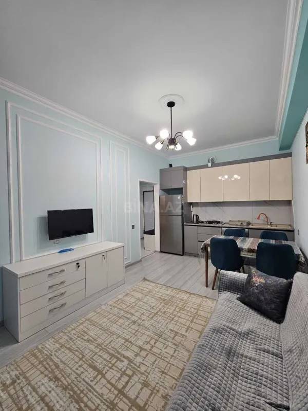 Kirayə verilir 2 otaqlı mənzil 60 m²