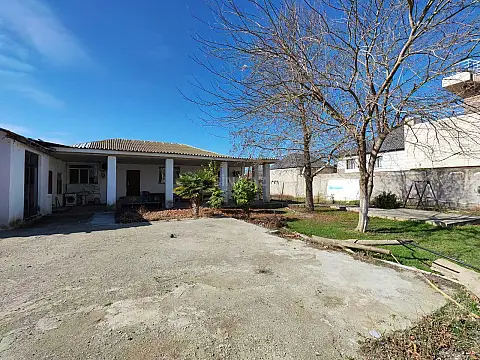 Satılır torpaq sahəsi 12 m²