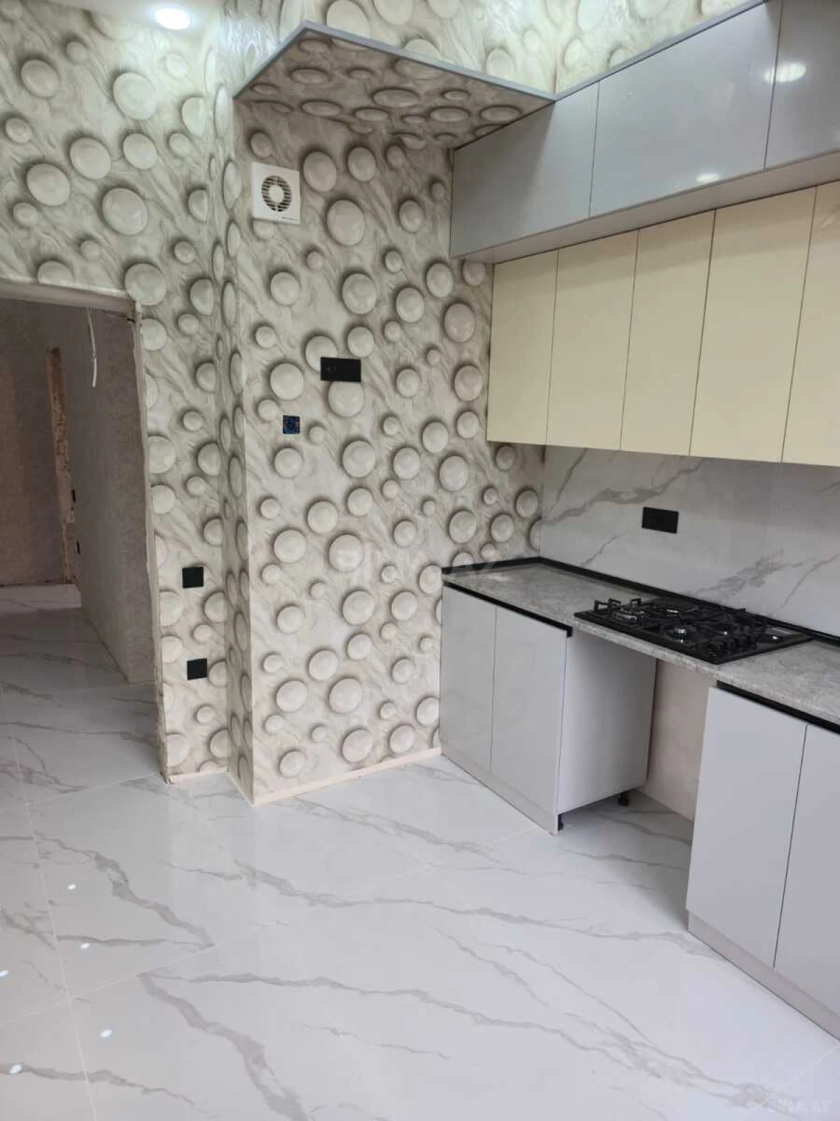 Satılır 3 otaqlı mənzil 91 m²
