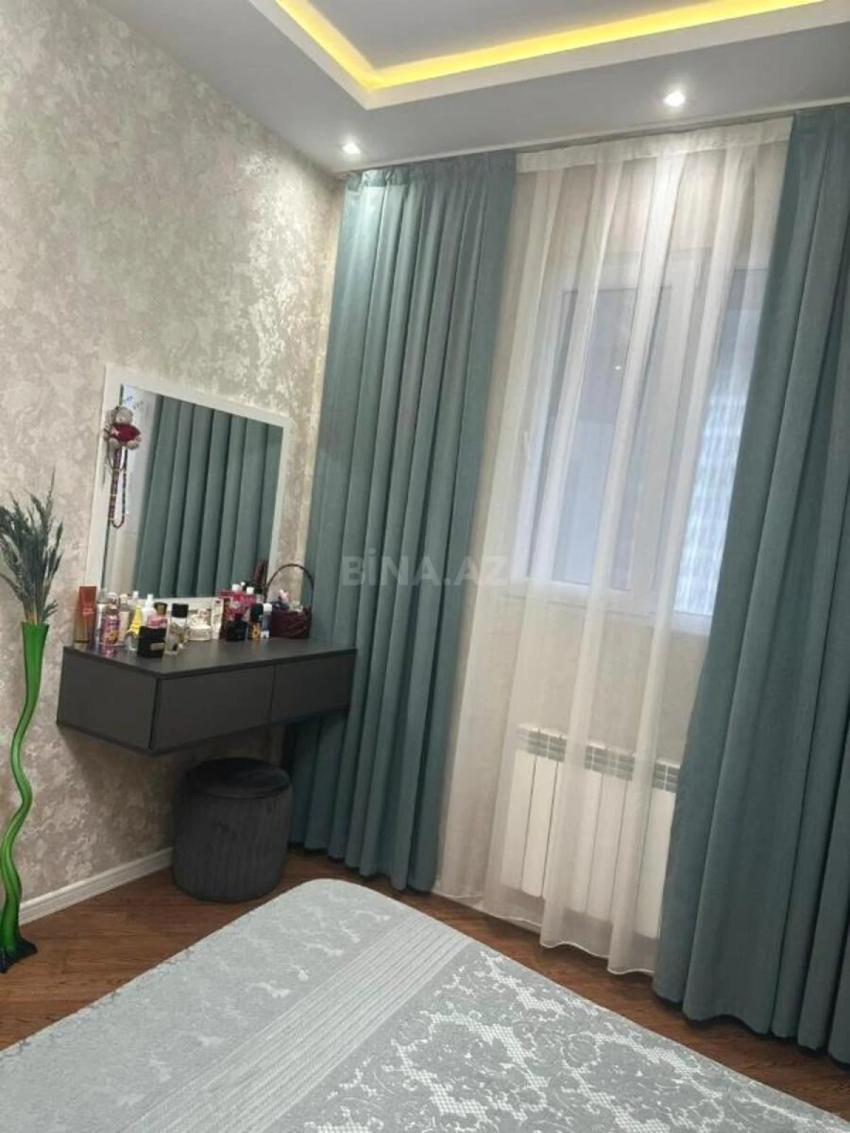 Satılır 2 otaqlı mənzil 60 m²