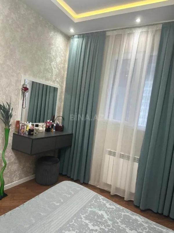 Satılır 2 otaqlı mənzil 60 m²