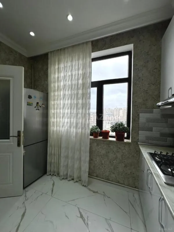 Satılır 2 otaqlı mənzil 60 m²