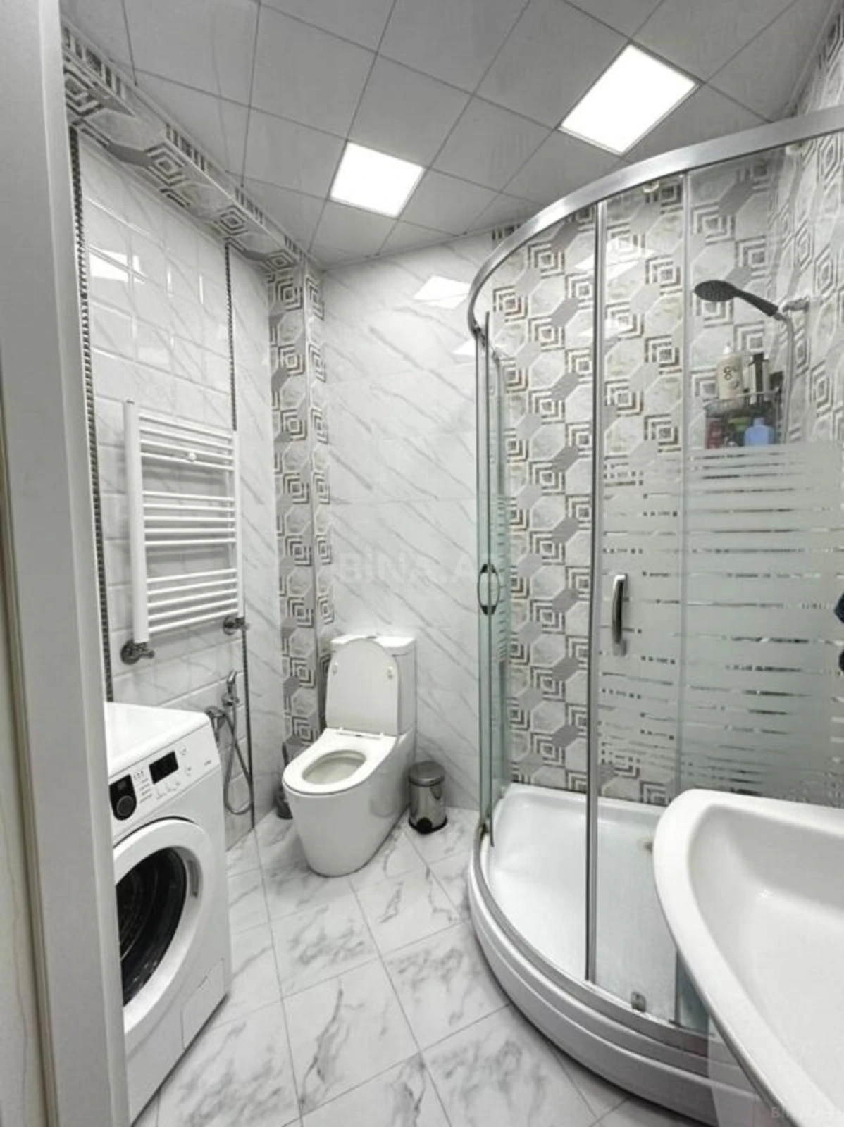 Satılır 2 otaqlı mənzil 60 m²