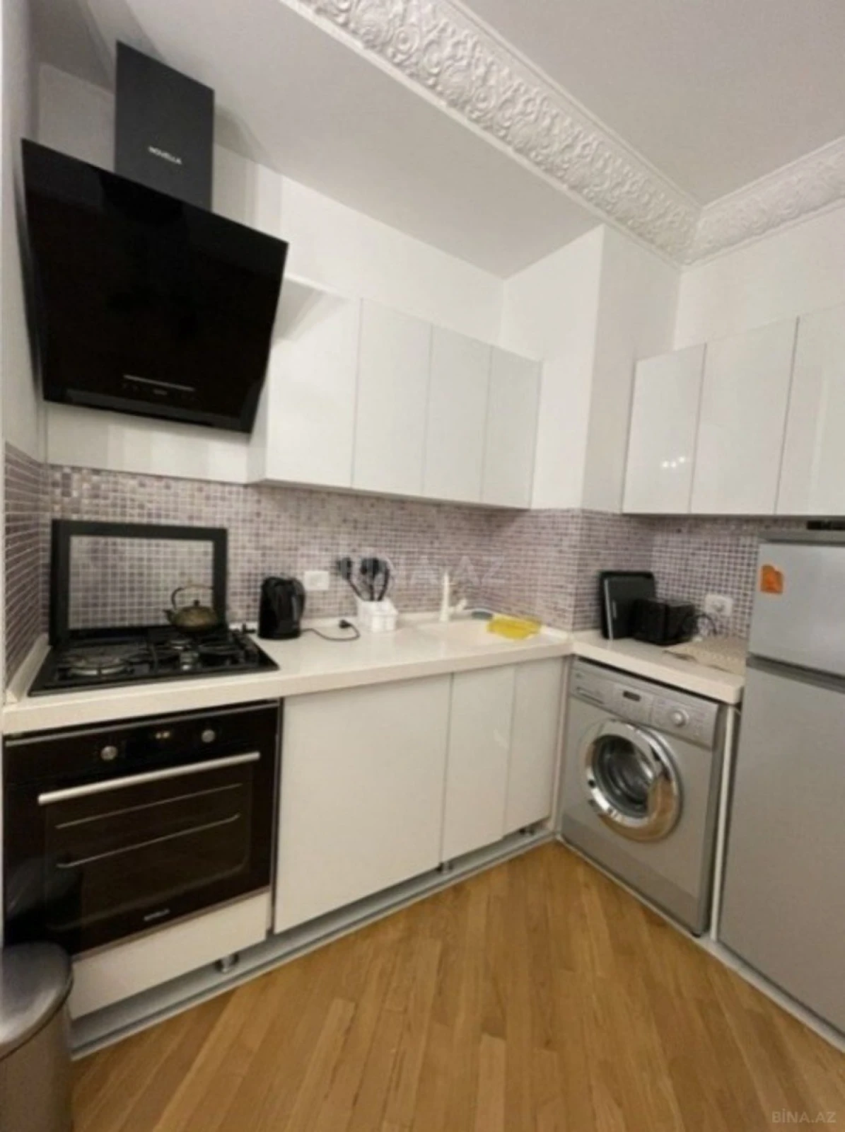 Satılır 2 otaqlı mənzil 75 m²
