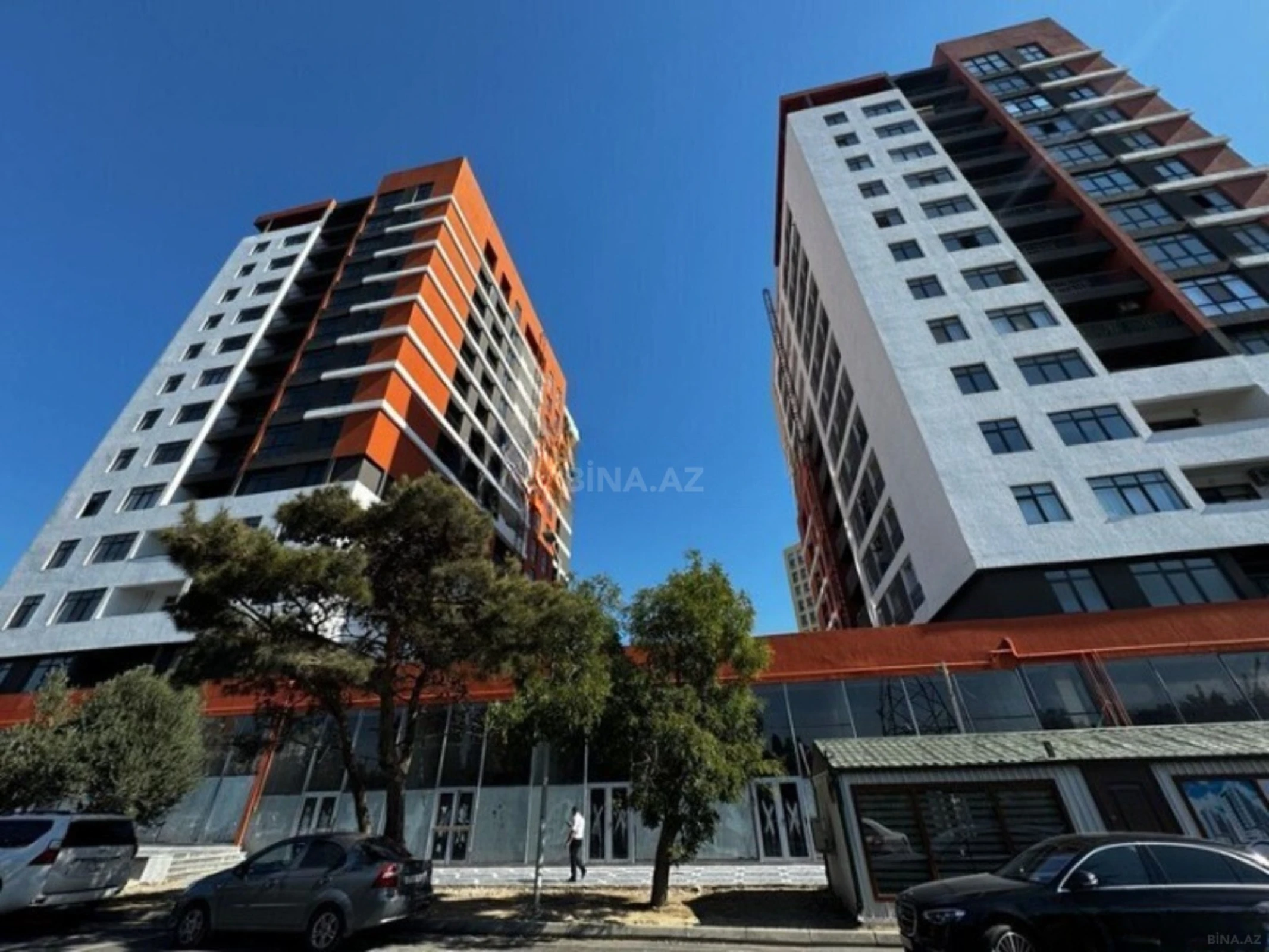 Satılır 3 otaqlı mənzil 116 m²