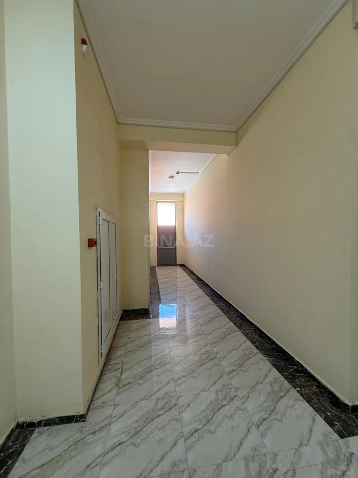 Satılır 3 otaqlı mənzil 116 m²