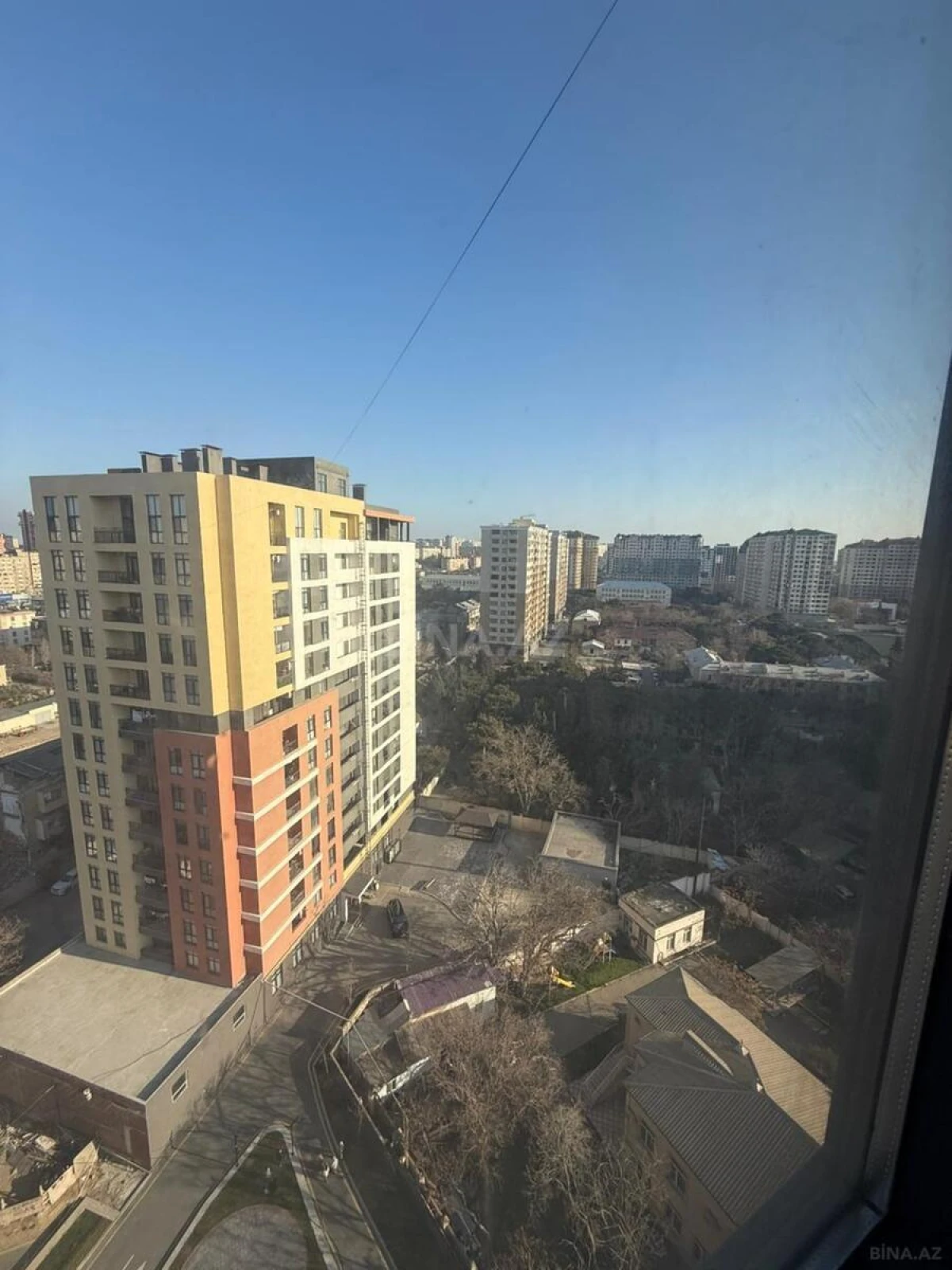 Satılır 3 otaqlı mənzil 116 m²